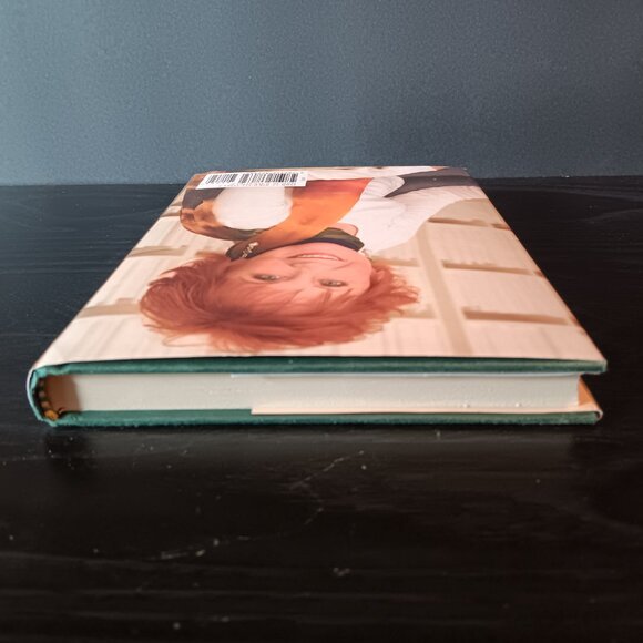 Janet Evanovich 'Plum Lucky' - Picture 5 of 6